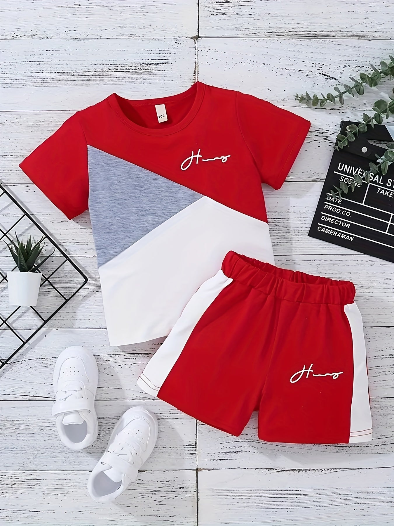 Boys Color Block Casual Outfit Round Neck T-shirt & Shorts Kids Summer Clothes Sets