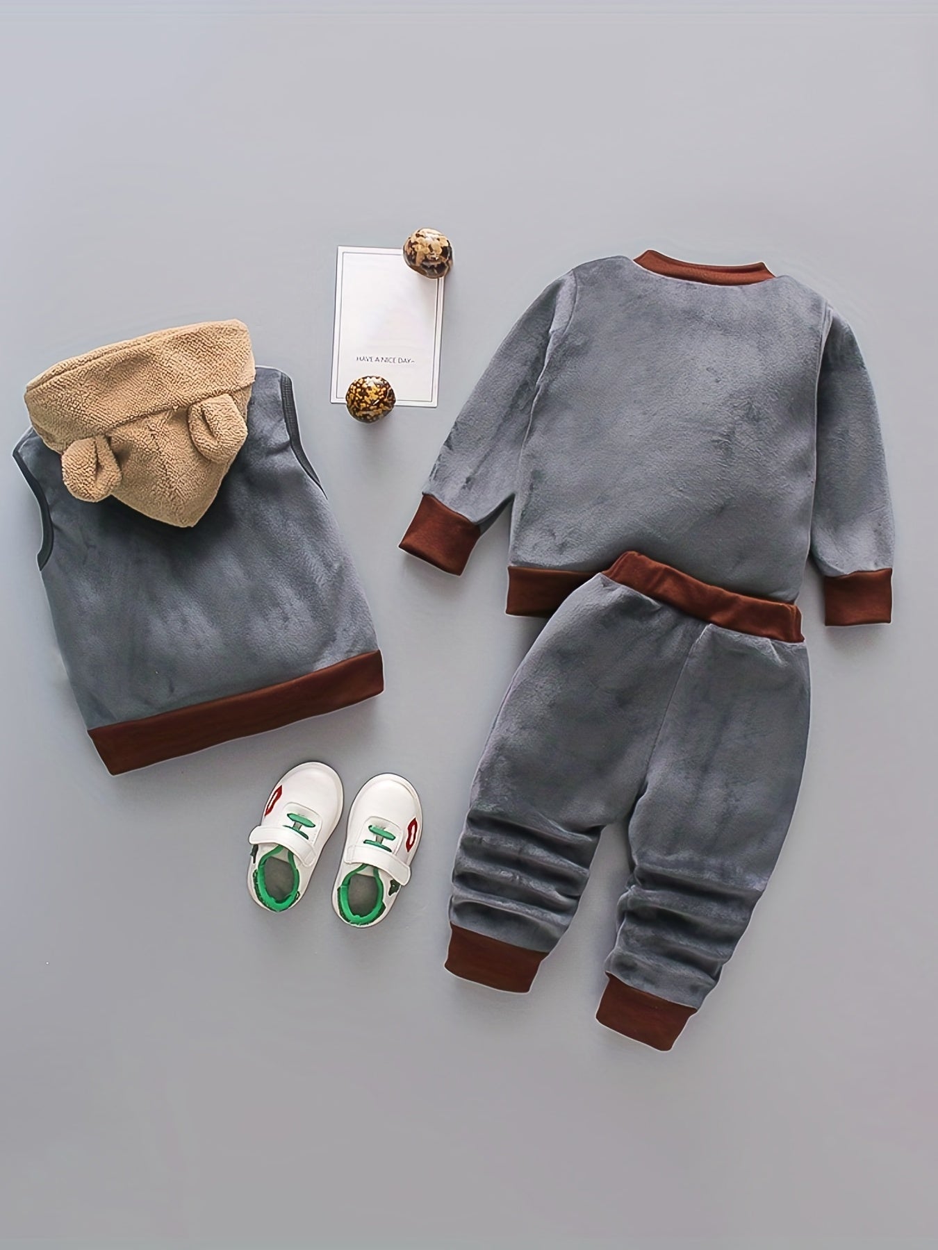 Boy's Thermal Velvet Outfit 3pcs, Bear Patchwork Sweatshirt & Hooded Vest & Jogger Pants Set, Toddler Kid's Clothes For Spring Fall Winter