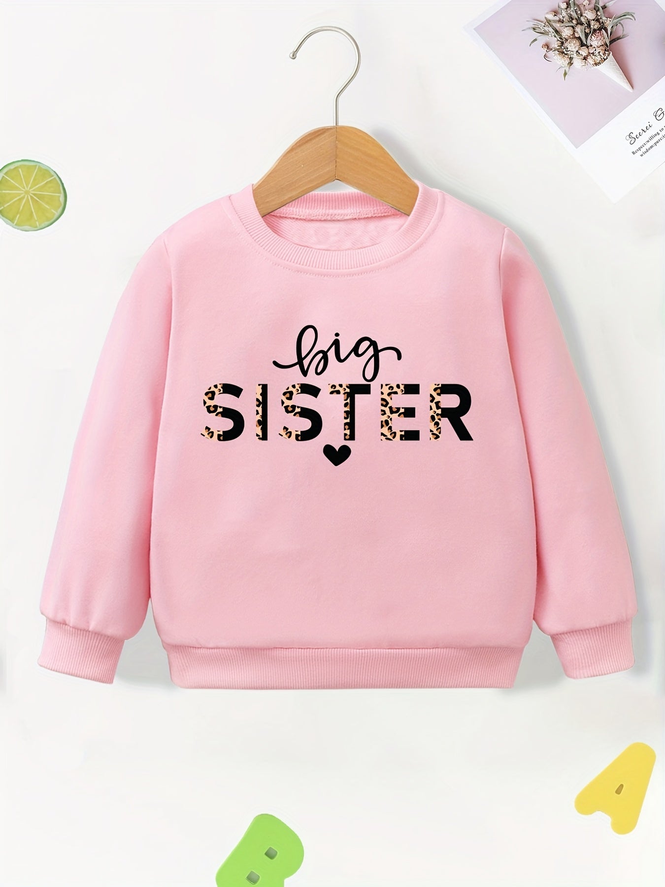 Girls Casual Simple Pullover Sweatshirt With "BIG SISITER" Leopard Print For Autumn And Winter