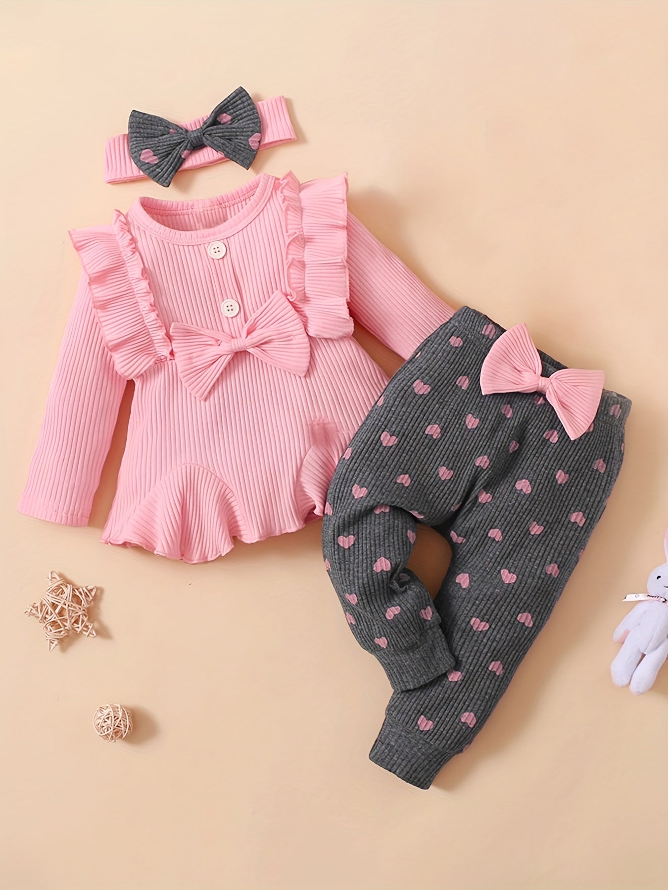 Adorable 3-Piece Outfit for Baby Girls: Ruffle Top, Leggings & Bow Headband!