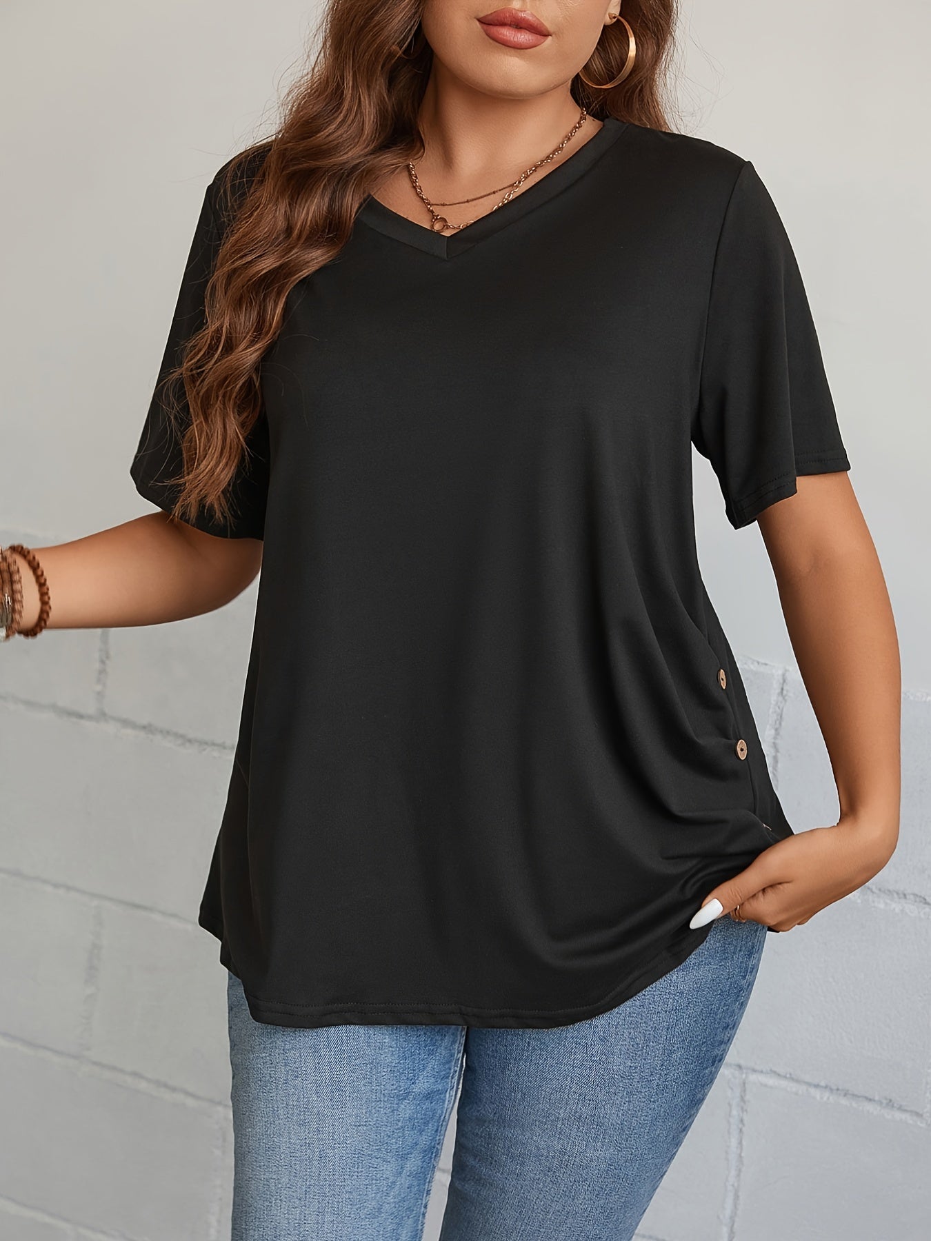 Plus Size Casual Top, Women's Plus Solid Button Decor Short Sleeve V Neck Ruched Tee