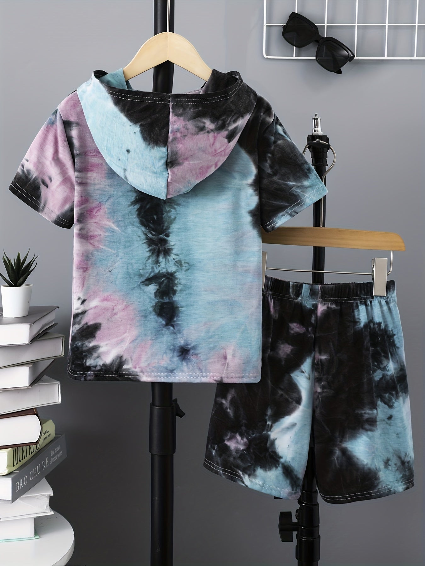 Boys Funny Face Tie Dye Casual Outfit Hooded T-shirt & Shorts Kids Summer Clothes Sets