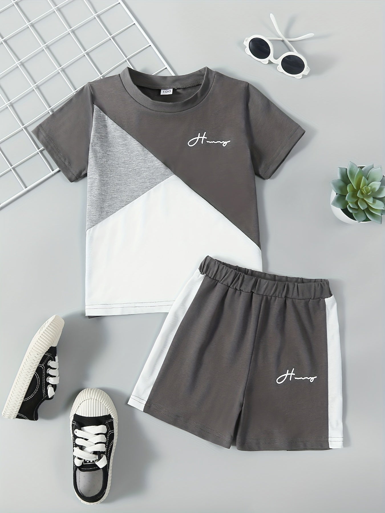 Boys 2pcs Color Block Round Neck T-shirt & Shorts Set Kids Clothes Casual Summer