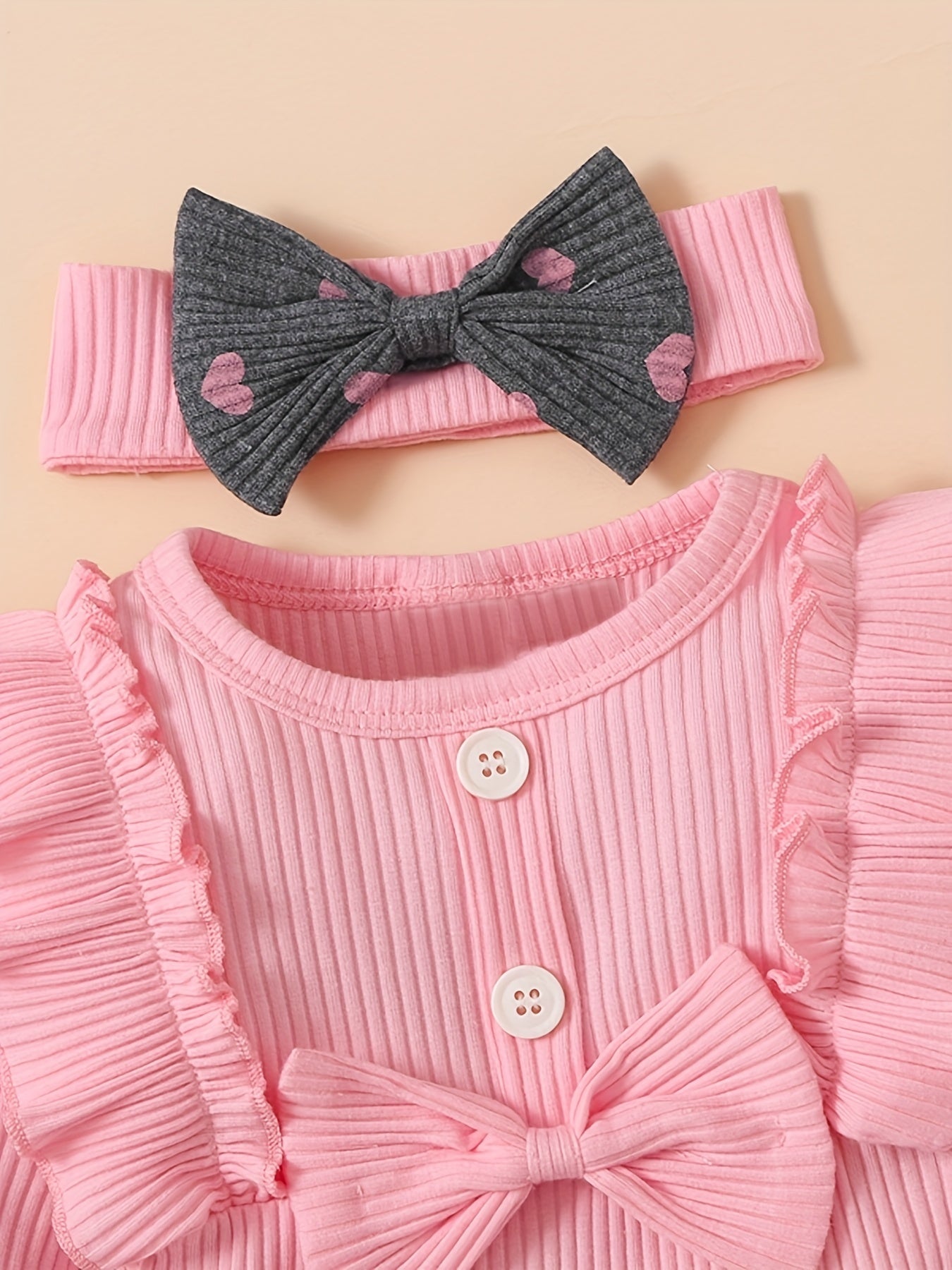 Adorable 3-Piece Outfit for Baby Girls: Ruffle Top, Leggings & Bow Headband!