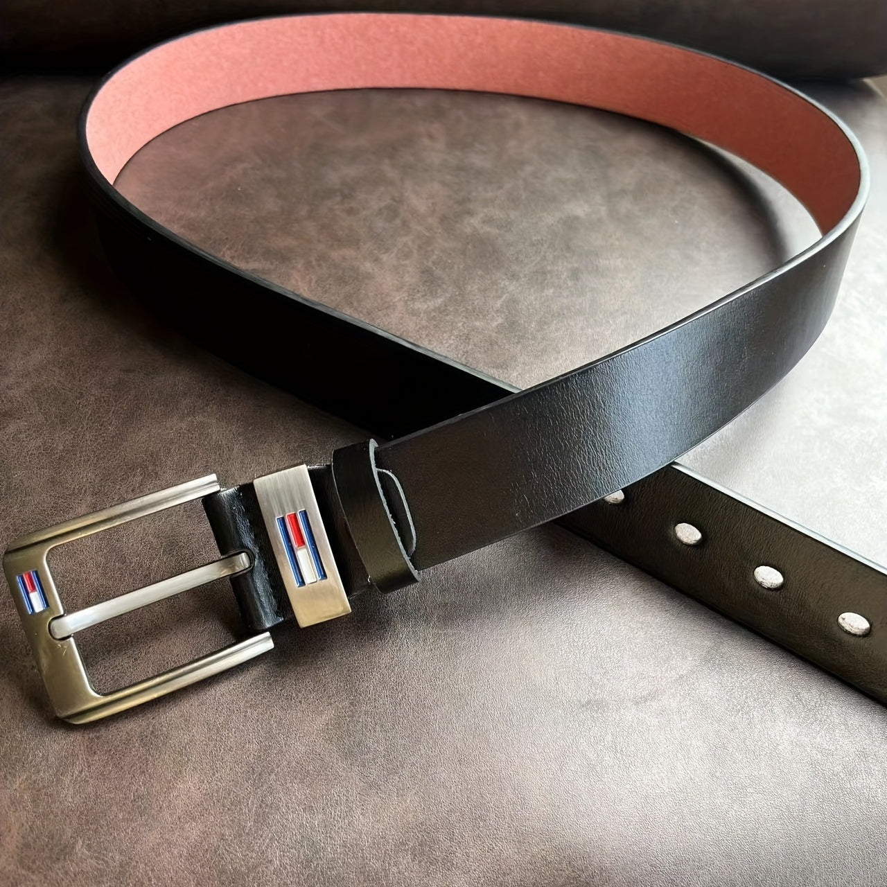 Upgrade Your Look With This Stylish Men's Casual Belt Suitable For Business