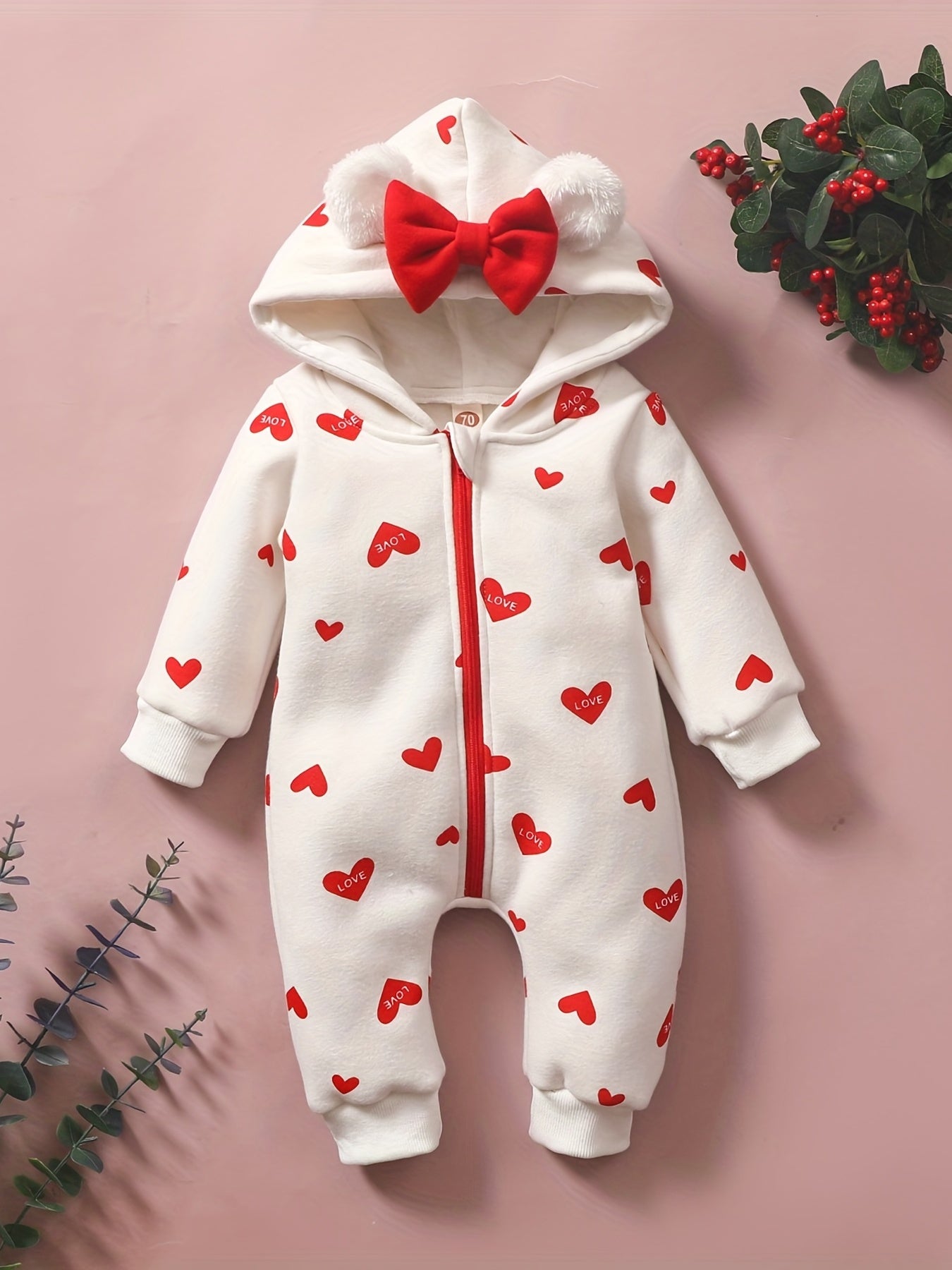 Adorable Heart-Patterned Baby Jumpsuit - Perfect for Winter Warmth!