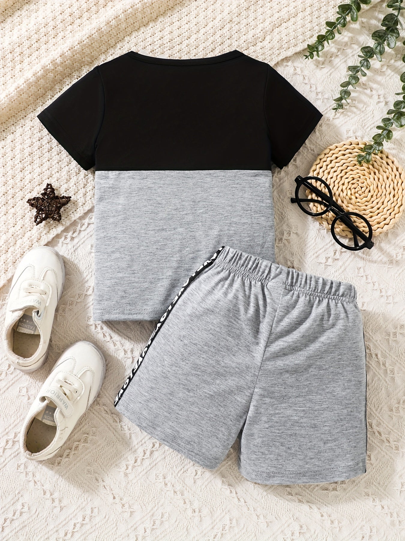 Boys Color Block Letter Outfit Shorts & T-shirt Short Sleeves Crew Neck Casual Summer Kids Clothes