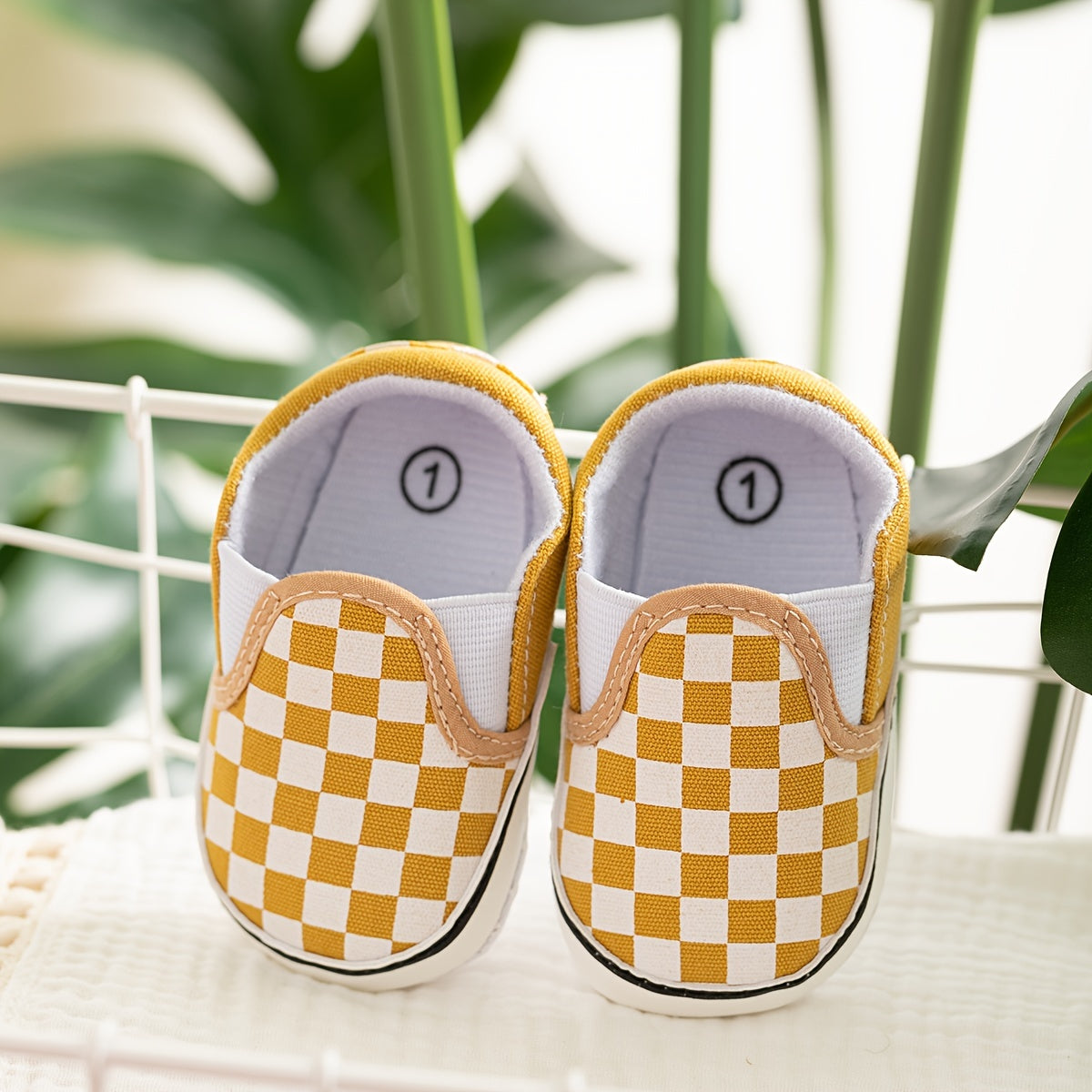 Toddler Baby Sneakers Soft Sole Non-slip Checkerboard Canvas Shoes First Walkers Crib Shoes Girls And Boys