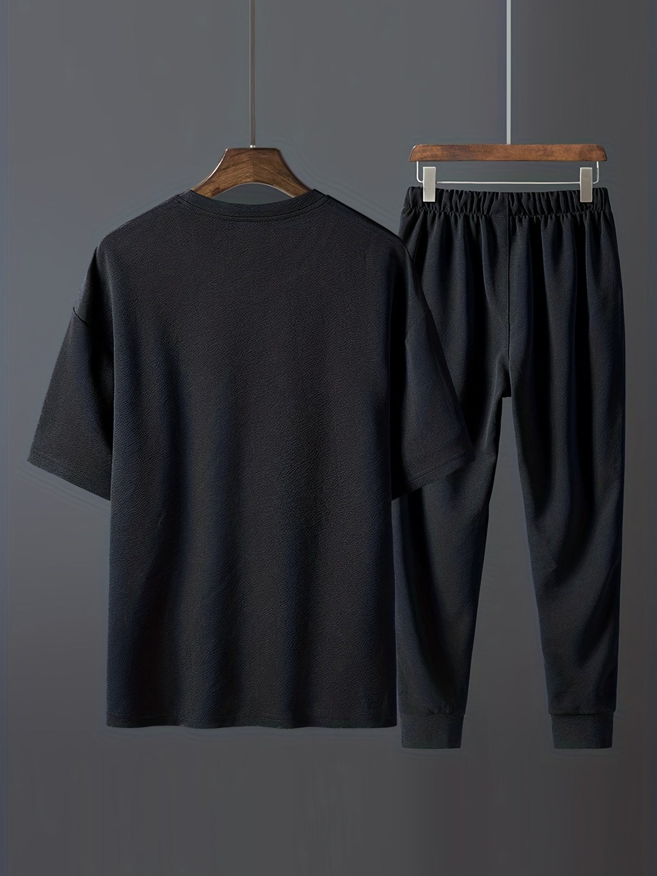 Men's 2Pcs, Casual Loose T-shirt And Comfy Drawstring Jogger Pants Set