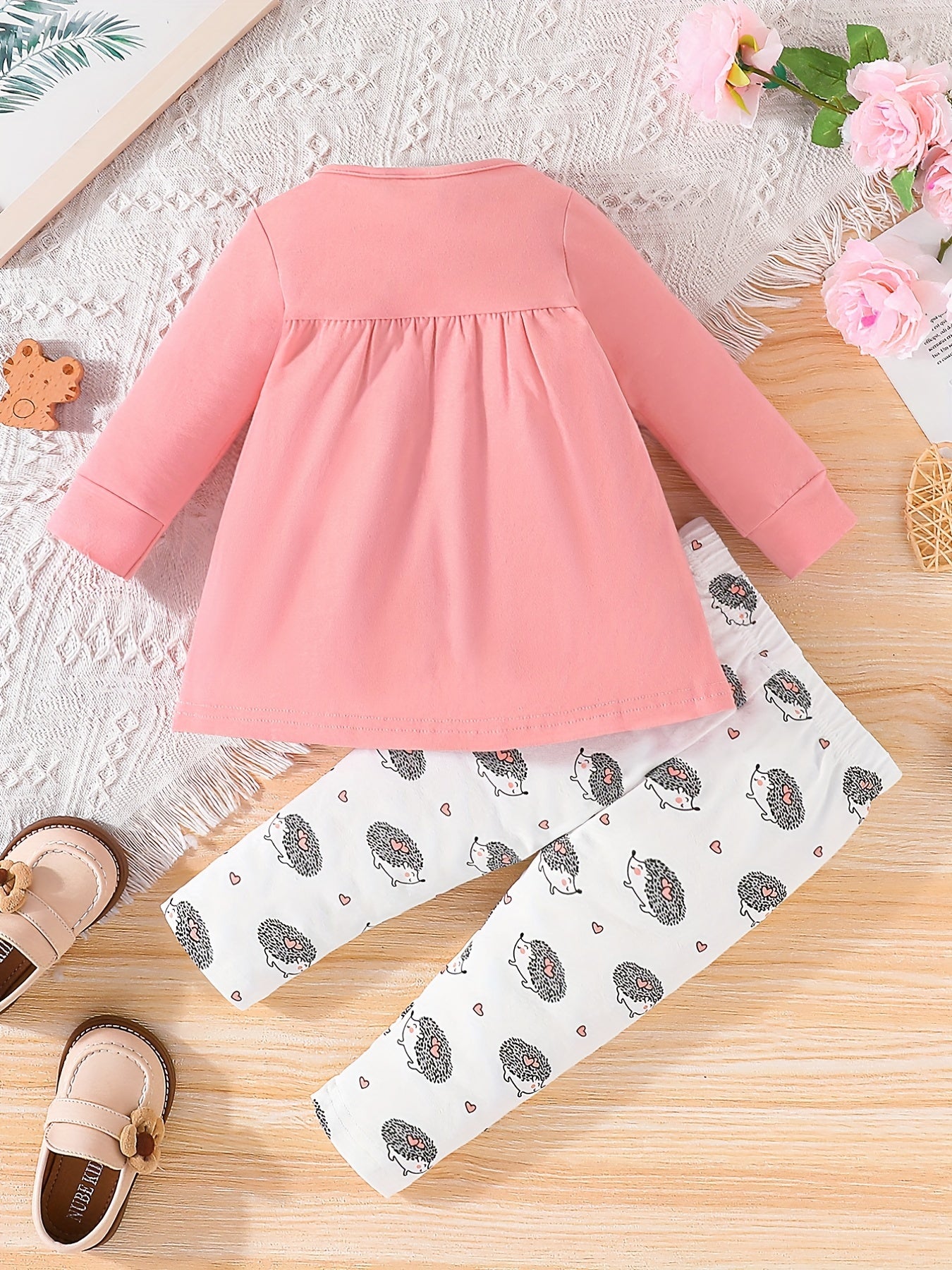 Girls Cute Hedgehog Print Long Sleeve Bow Sweatshirt Dress & Full Print Pants 2pcs Set