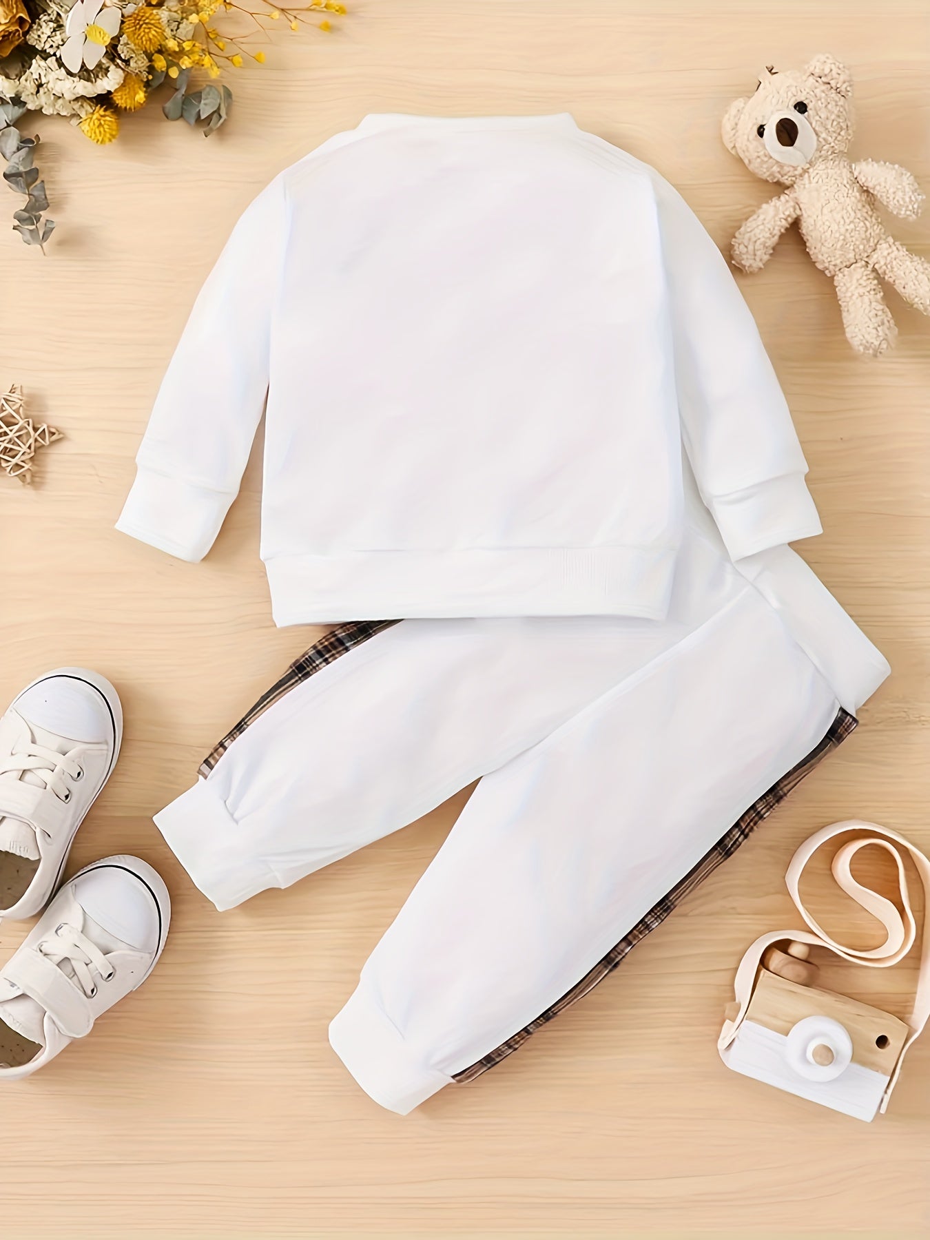 Baby Boy Cute Bear Embroidered Round Neck Long Sleeved Sweatshirt And Pants Set