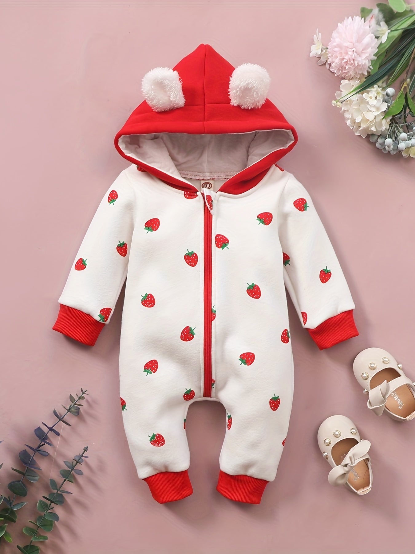 Adorable Heart-Patterned Baby Jumpsuit - Perfect for Winter Warmth!