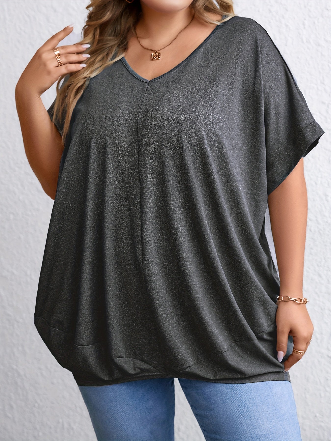 Plus Size Casual Top, Women's Plus Solid Bat Sleeve V Neck Ruched Asymmetrical Hem Oversized Tee