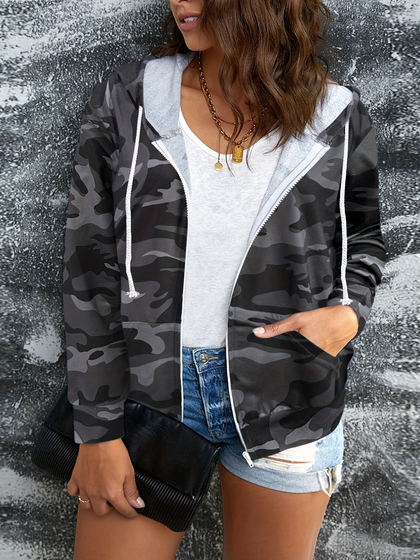 Plus Size Casual Coat, Women's Plus Camo Print Long Sleeve Zip Up Drawstring Hooded Coat With Pockets